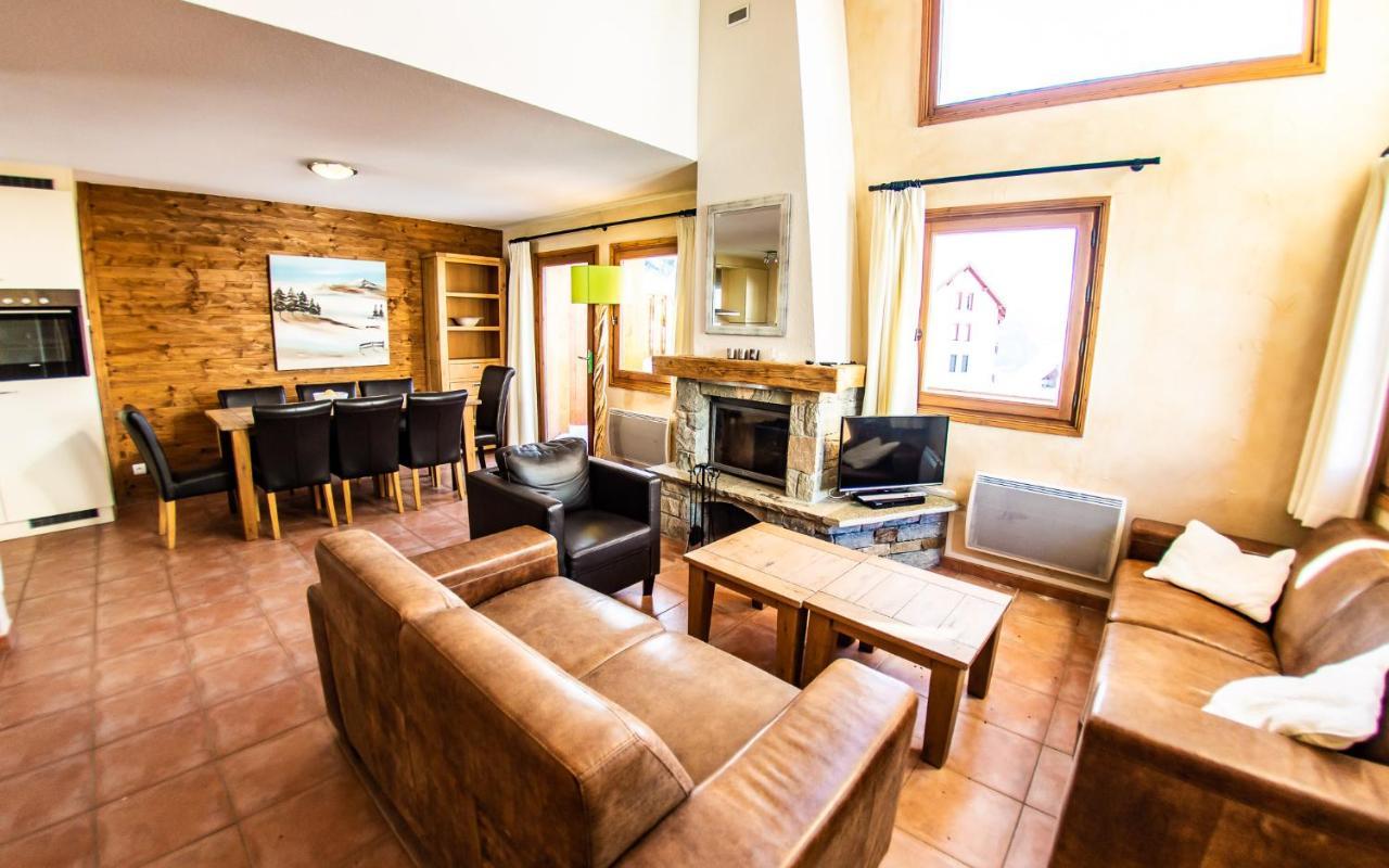 Parc Madeleine - Chalets Сен-Франсуа-Лоншам Экстерьер фото