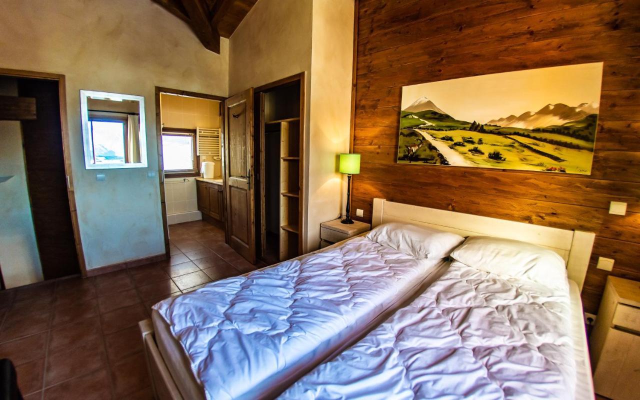 Parc Madeleine - Chalets Сен-Франсуа-Лоншам Экстерьер фото