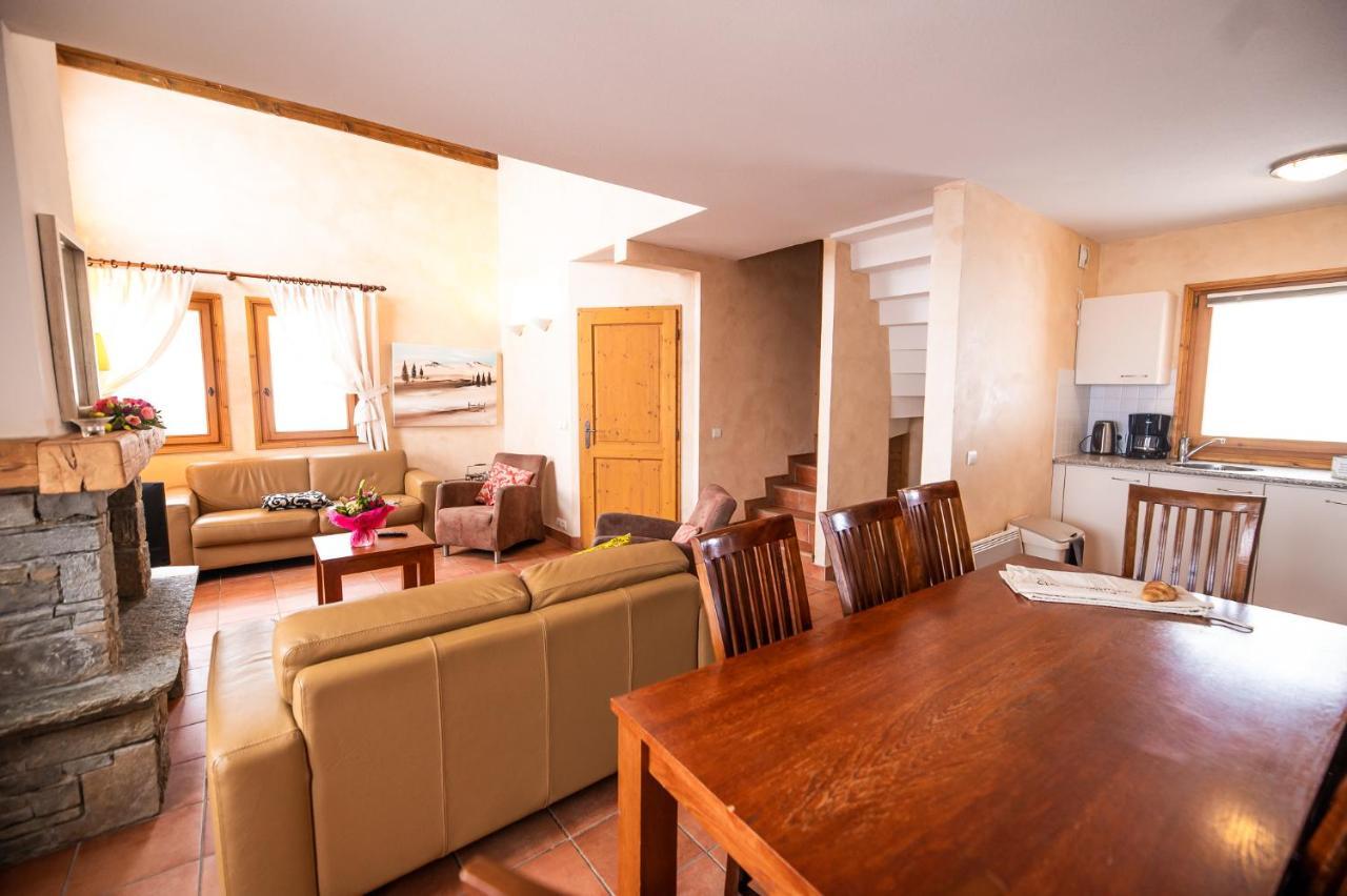 Parc Madeleine - Chalets Сен-Франсуа-Лоншам Экстерьер фото